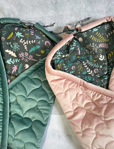 Pinknomore velvet car seat - car,