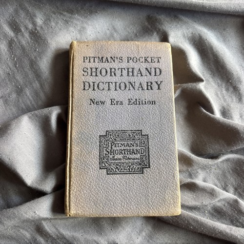 Pitman shorthand pocket - shorthand,