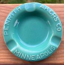 Vtg. Penrith Akers Co