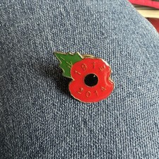 Poppy badge 2014