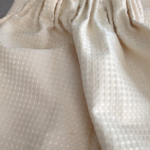 Cream textured lined - 90",