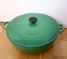 LE CREUSET EXTRA LARGE CAST