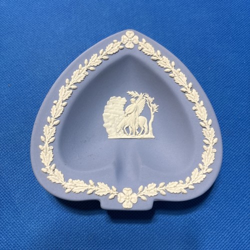 Wedgewood jasperware blue - jasperware,