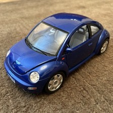 Burago 1:18 Scale Blue Volkswagen New Beetle (1998) Diecast Model Car, pre-owned