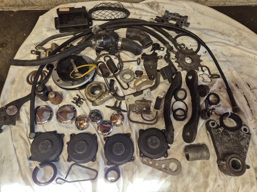 Kawasaki zzr 1100 parts - kawasaki,