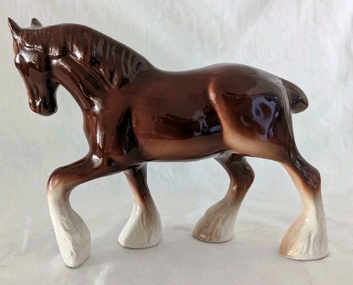 Large ceramic brown work - large, horse