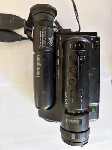 Sony ccd tr55e camcorder - sony, ccd-tr55e