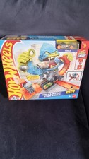 Hot Wheels City Gorilla Slam