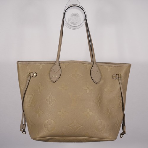Louis vuitton lv - *,
