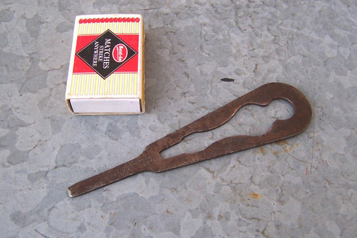 Old vintage meccano - old,