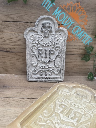 Latex rubber mould large - rubber, skull