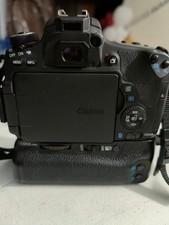 canon digital camera EOS 760D with sd card, charger and vertical hand grip. 