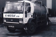 B/W PHOTO: K & M COX (NORTH CADBURY) FORD CARGO FARM COLLECTION MILK  TANKER