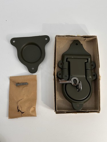 Vtg ww2 military footlocker - ww2, us