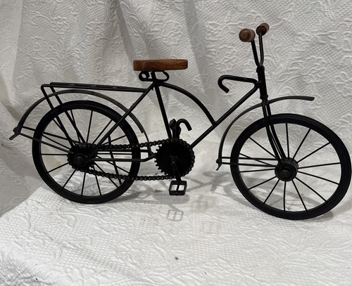 Vintage metal bicycle decor - vintage,