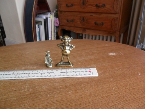 Vintage solid brass - brass, pisky