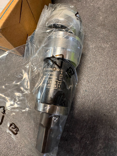 Shimano un300 square taper - square,