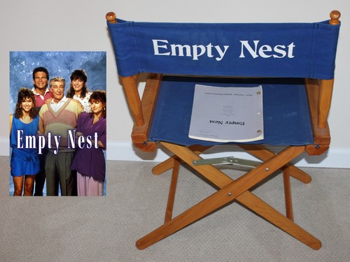 Empty nest old vintage - empty,