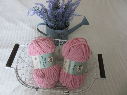 Aldi crafty knitting - so,