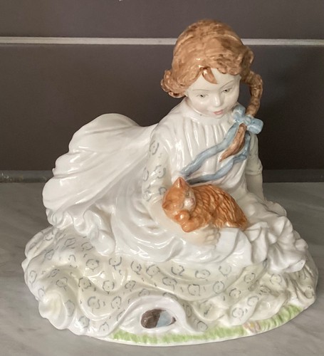 Royal worcester figurine - royal,