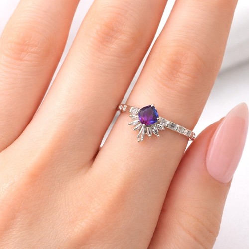 Alexandrite purple blue kite - alexandrite,