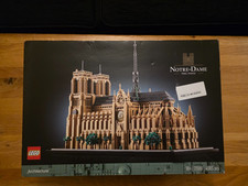 LEGO ARCHITECTURE: Notre-Dame
