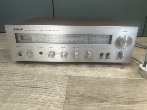 Yamaha 200 natural sound - natural,