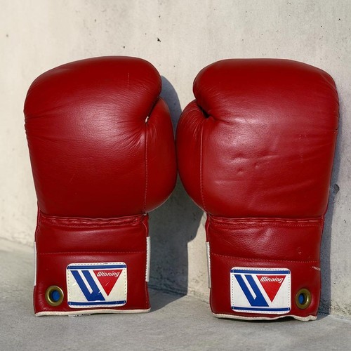 Winning boxing gloves red - winning,