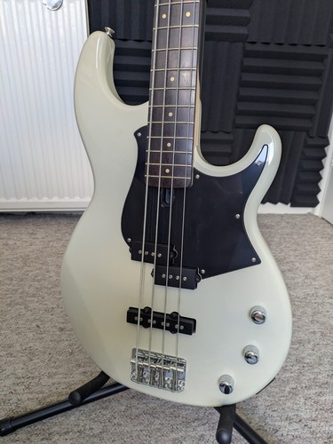Yamaha bb234 bass guitar - yamaha,