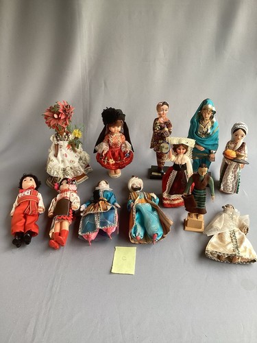 Vintage costume dolls tourist - costume,