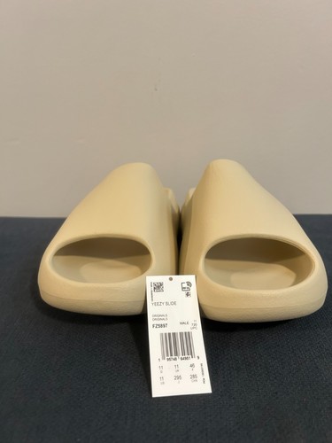 Adidas yeezy slide - adidas,