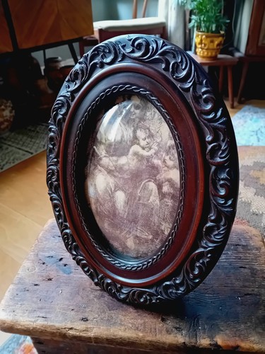 Vintage victorian style oval - victorian,