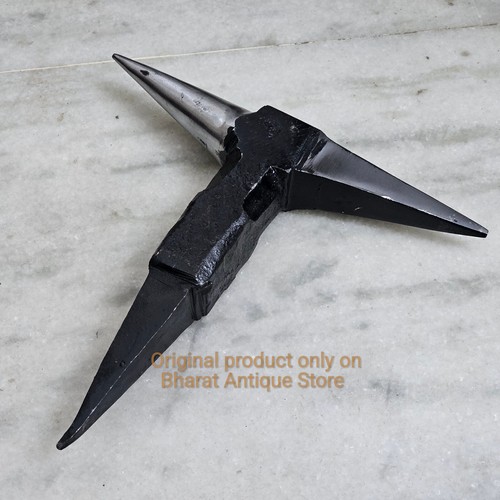 Antique black iron anvil - black, t