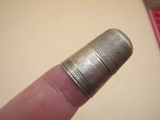 Antique Continental Silver Thimble In Good Condition - Possibly French