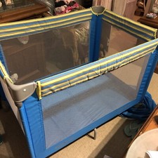 Graco Travel Cot/ Play Pen Excellent Condition