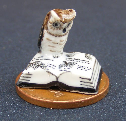 Dolls house brown owl an - house,