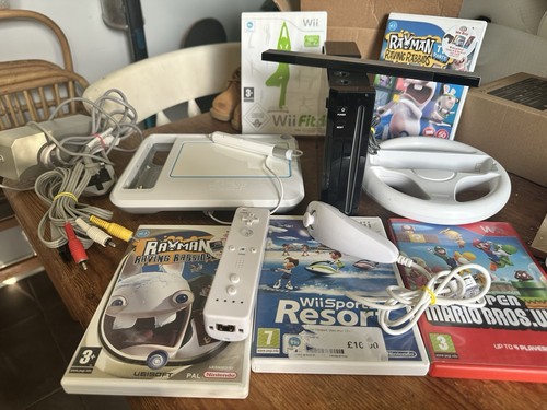 Nintendo wii console bundle - console,