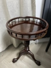 Antique Quality Mahogany Circular Lamp Table