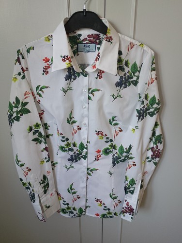 Stunning floral hawes curtis - hawes, &