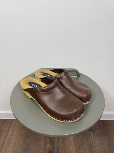 Vintage brown leather wooden - brown,