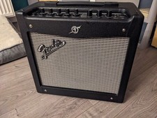 Fender Mustang 1