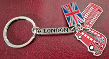 LONDON KEY RING showing a RED