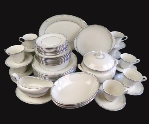 Royal doulton dinner service - doulton,