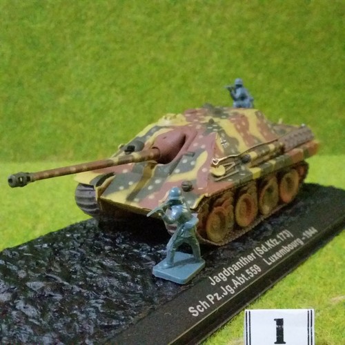 Deagostini combat tanks - combat,