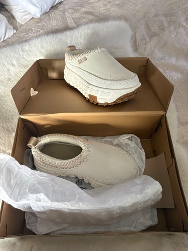 Ugg hybrid brand - ugg, new