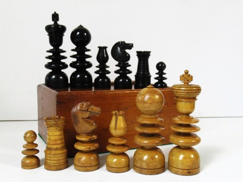 Antique club size chess - club, set