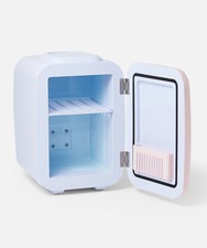 4L Mini Fridge Beauty