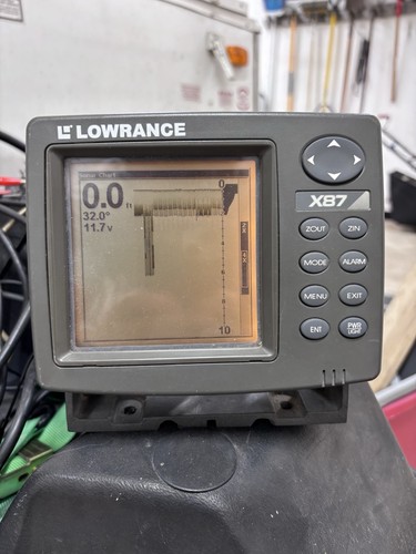 Lowrance x87 fish finder - x87,