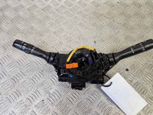 Toyota yaris indicator - indicator, wiper