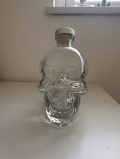 CRYSTAL HEAD Skull Vodka